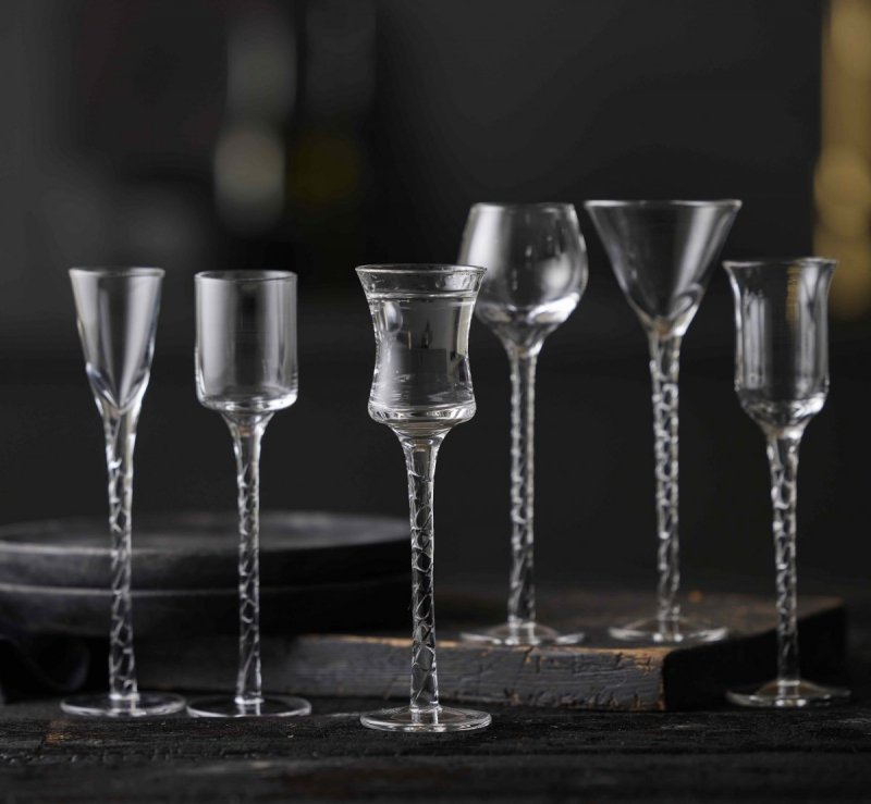 Lyngby Glass AQUAVIT ROM Kieliszki do Wódki, Likierów, Nalewek 6 Szt. Bezbarwne / Nóżka Zdobiona
