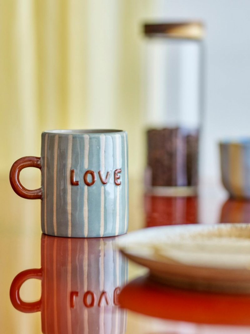 Kamionkowy kubek Bloomingville Cherish ręcznie malowany