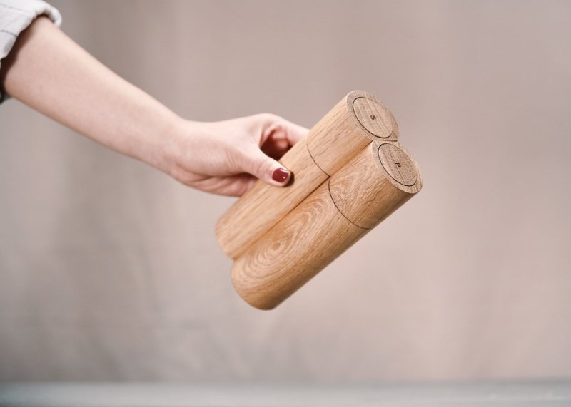 Clap Design P-SALT &amp; S-PEPPER Magnetyczny Młynek do Soli i Pieprzu / Dębowy