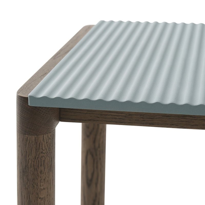 Muuto COUPLE Stolik Kawowy z Ceramicznym Blatem 84x80 cm / Jasny Dąb - Blat Gładki Piaskowy Sand
