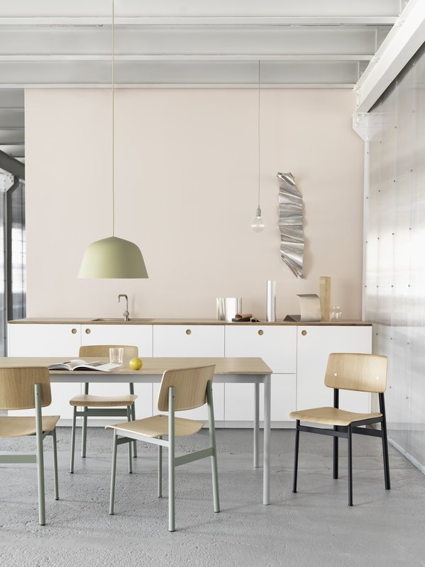 Muuto LOFT Krzesło - Czarne / Siedzisko Ciemnobrązowe