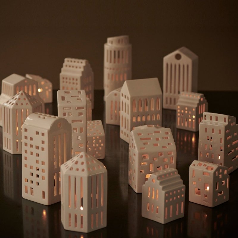 Kähler URBANIA Świecznik Tealight - Domek Biały / Manor