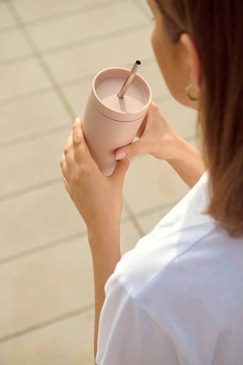 Stelton TO GO Kubek Termiczny ze Słomką 400 ml / Czarny