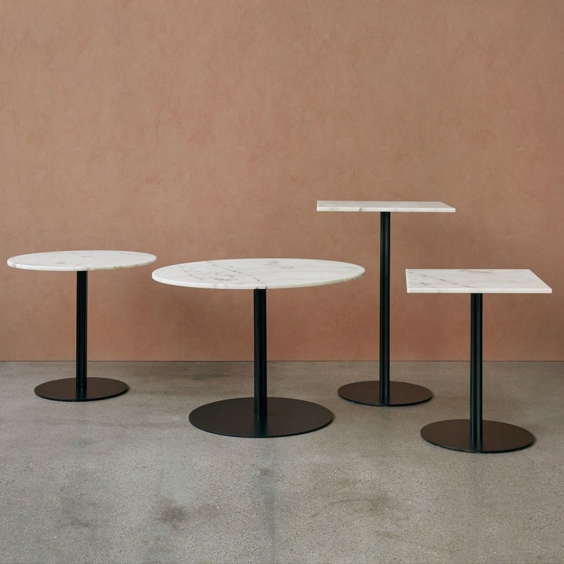 Menu HARBOUR COLUMN Stół Okrągły 105 cm Czarny - Blat Marmurowy Biały