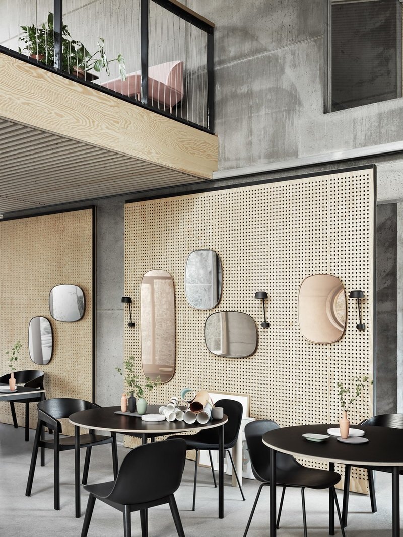 Muuto FRAMED Lustro Ścienne S - Taupe / Tafla Klasyczna