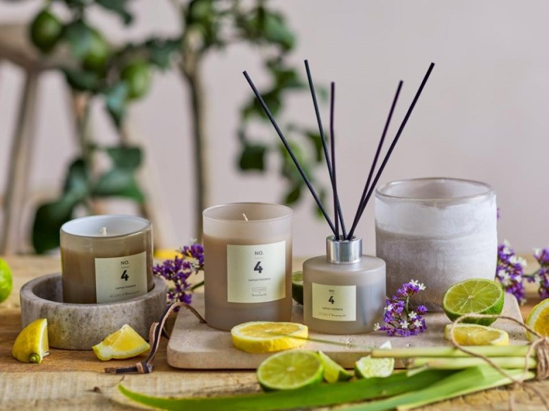 Bloomingville NO.4 Świeca Zapachowa z Naturalnego Wosku 200 g. / Cytryna i Werbena