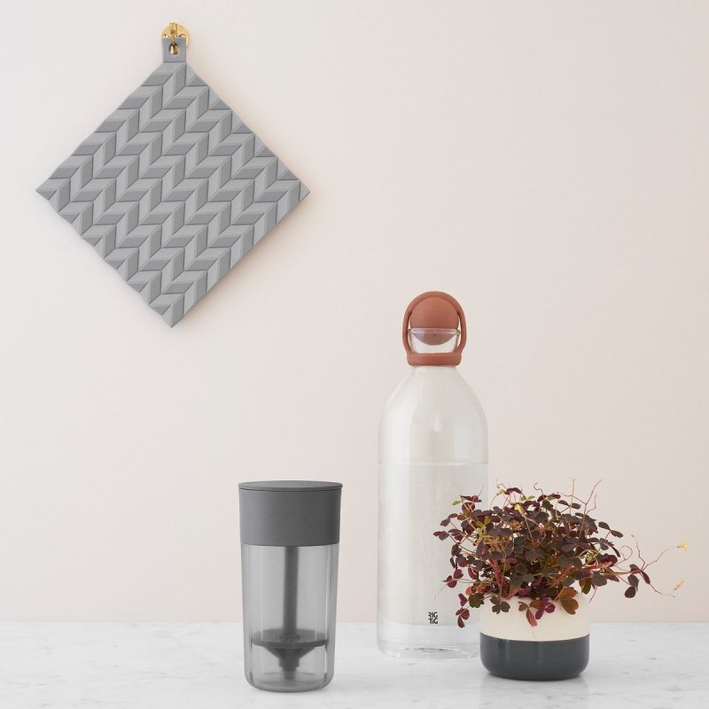 RIG-TIG by Stelton HOLD ON Silikonowe Łapki - Uchwyt do Gorących Naczyń 2 Szt. - Różowe