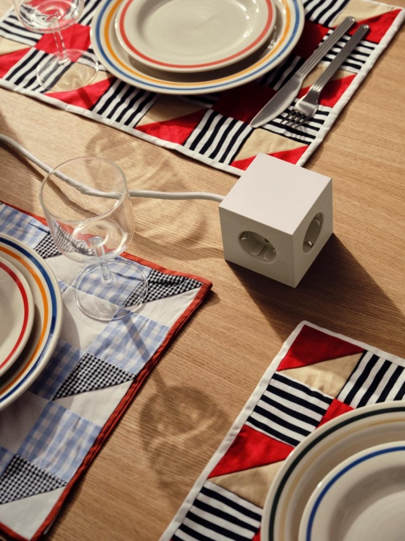 Avolt SQUARE 1 Listwa Zasilająca z Podwójnym USB-C i Magnetyczną Podstawą 3 m / Biały