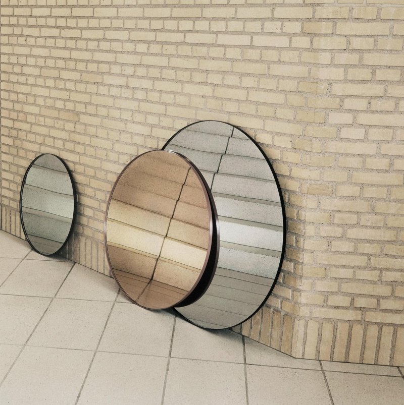 AYTM - CIRCUM Lustro Ścienne Okrągłe 70 cm Różowe