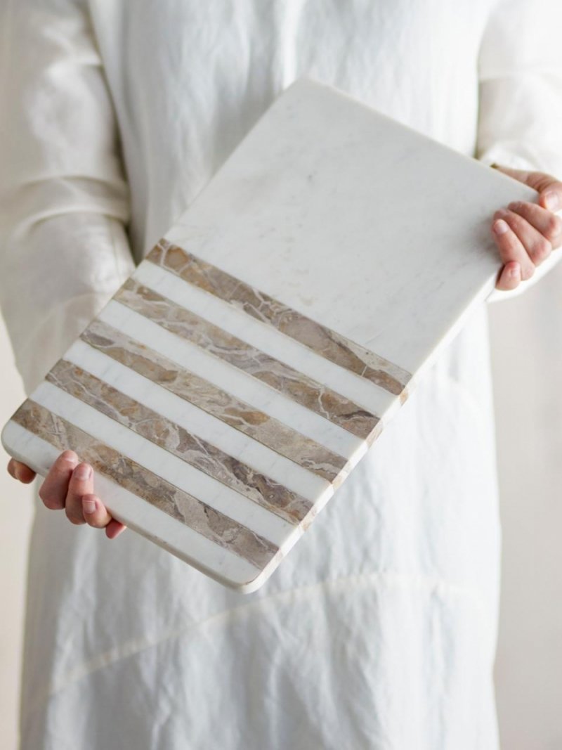 Deska do serwowania Novelle Bloomingville – marmur biały, polerowany