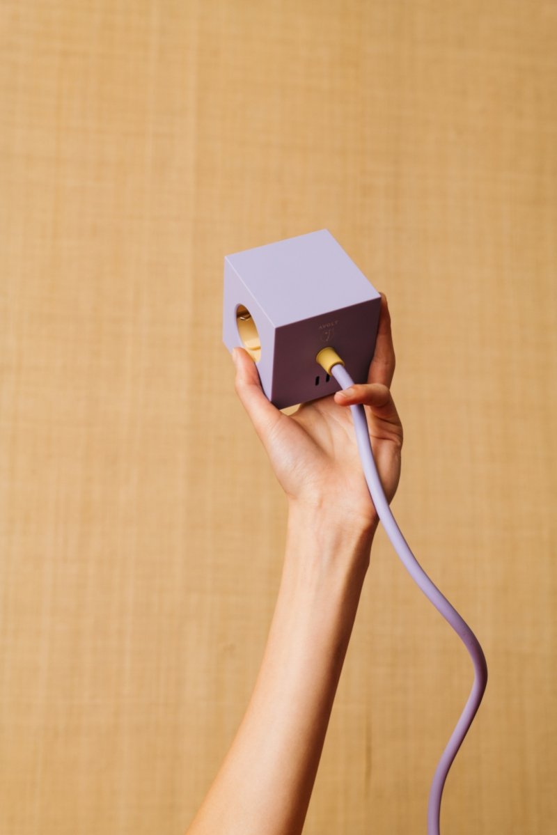  Avolt SQUARE 1 Listwa Zasilająca z Podwójnym USB-C i Magnetyczną Podstawą 1,8 m / Bauhaus Lawendowa
