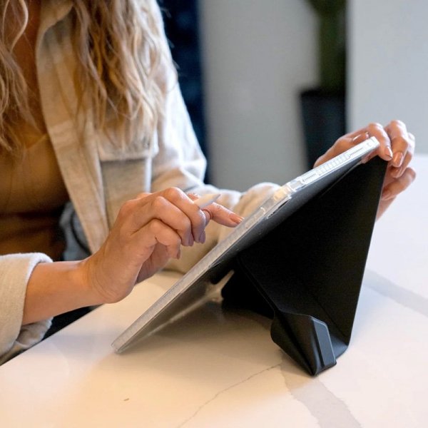 STM OPP – Etui iPad Air 11” M3 (2025) / M2 (2024) (czarny)