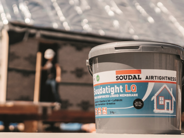 Soudal Soudatight LQ czarna płynna membrana 4,5kg