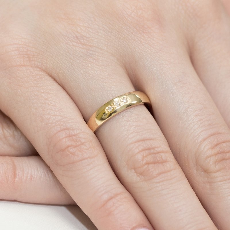 Pierścionek złoty 585 z brylantem 0,05ct zaręczynowy W-235