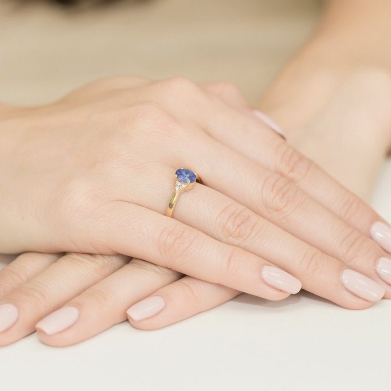 Pierścionek złoty 585 z brylantami 0,05ct tanzanitem 0,70ct W-308
