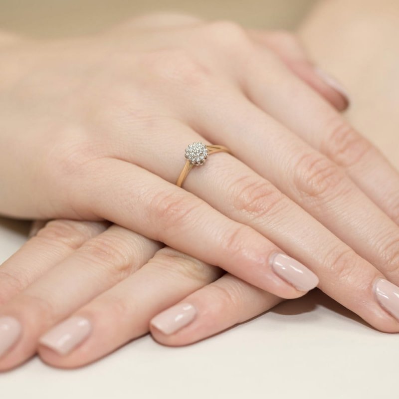 Pierścionek złoty 585 diamenty laboratoryjne 0,1ct W0401