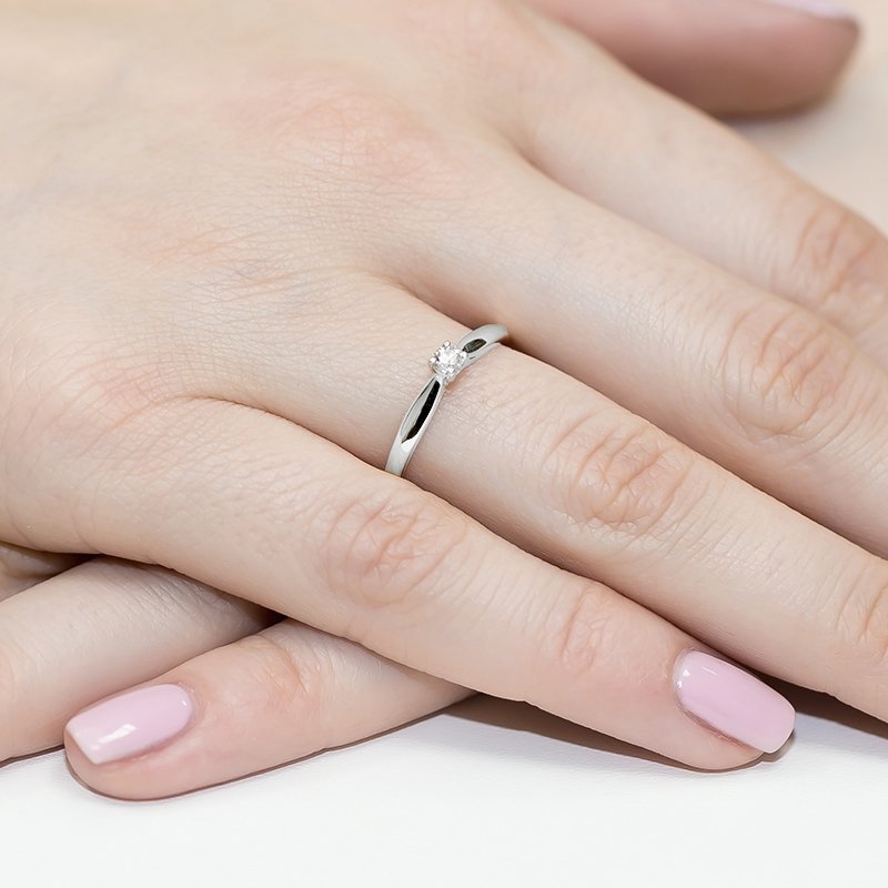 Pierścionek złoty 585 z brylantem 0,10ct zaręczynowy W-45