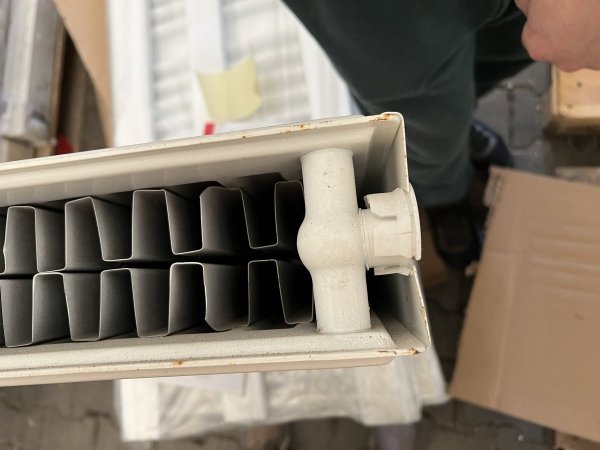 Invena grzejnik panelowy C22 600x400 boczny -wyprzedaż