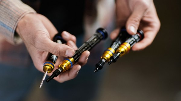 Zestaw narzędzi w korkach kierownicy Lezyne BarPlug Dual Insert Kit (M)