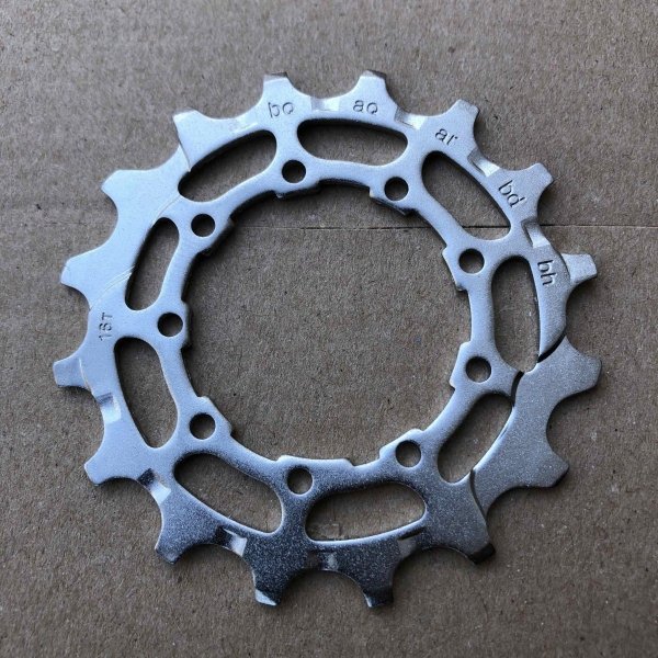 Koronka kasety 9rz. Shimano Deore XT CS-M770 16T