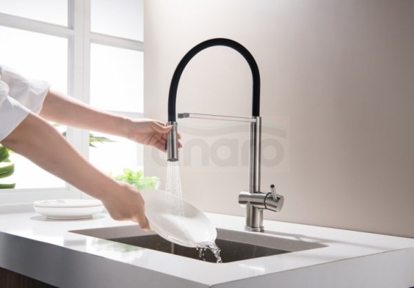 BLUE WATER Bateria kuchenna zlewozmywakowa z wyjmowaną wylewką CORI kolor stali