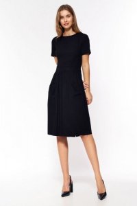 Czarna wiskozowa sukienka bez pleców - S203