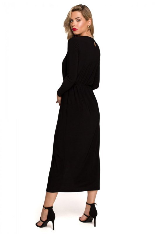 K139 Długa sukienka z rozcięciem w dekolcie - czarna