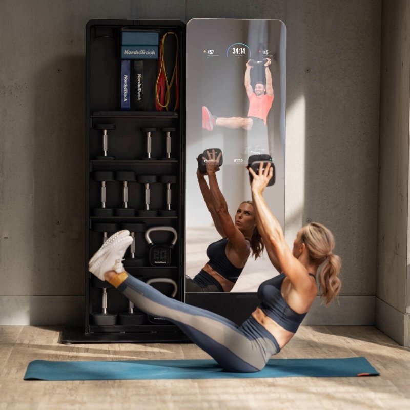Lustro fitness Vault z akcesoriami NordicTrack + Roczne członkostwo iFit