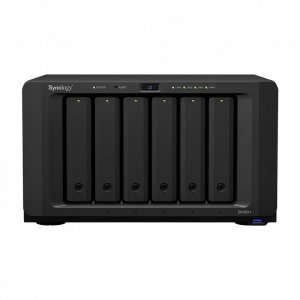 NAS Synology DS1621+; Tower; 6x (3.5”/2.5 SATA HDD/SSD); AMD Ryzen V1500B, 4 GB DDR4 (max. 32GB),4 x 1GbE RJ-45