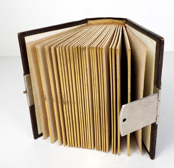 ALBUM z fotografiami z 2. poł. XIX w.