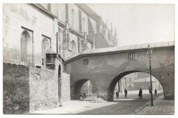 [KRAKÓW - ul. Skałeczna i kościół św. Katarzyny Aleksandryjskiej i św. Małgorzaty - fotografia widokowa].
