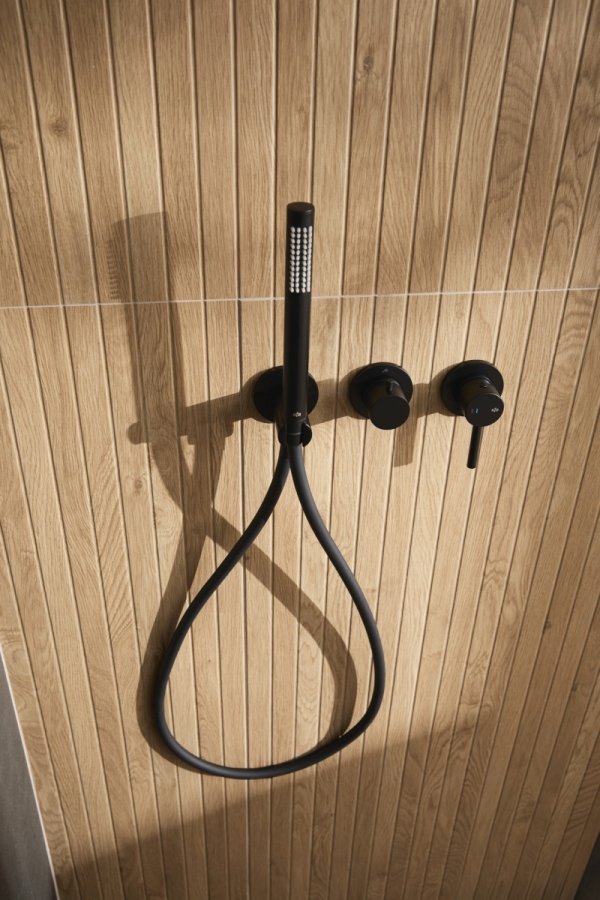 ARMATURA KRAKÓW KFA zestaw prysznicowy podtynkowy z baterią 3-otworową 2-funkcyjną MOZA BLACK 5039-511-81