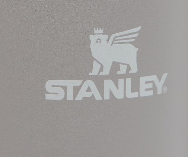 Kubek termiczny Stanley Quencher H2.0 890 ml szary Ash