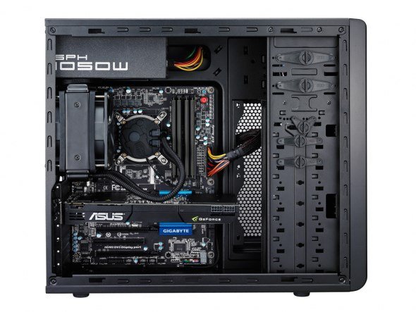 Cooler Master CM Force 500 Midi Tower Czarny