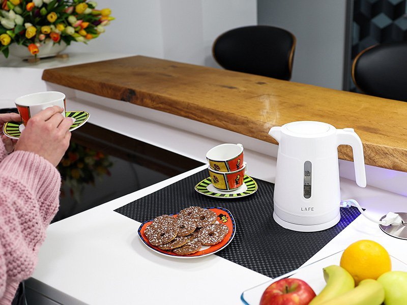 Czajnik elektryczny 1 L LAFE Essential S White