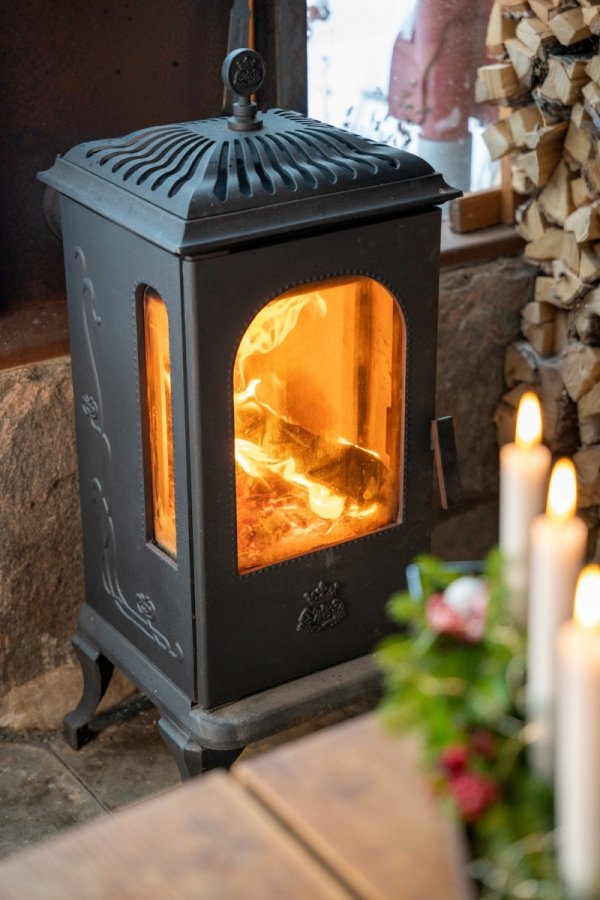 Piec wolnostojący Victoria 100 (drewno)