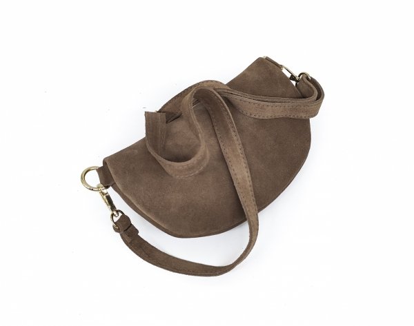 Zamszowa saszetka nerka Vera Pelle skóra naturalna brązowa camel