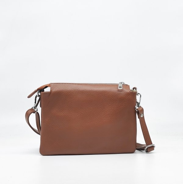 Listonoszka w brązowym kolorze skóra naturalna