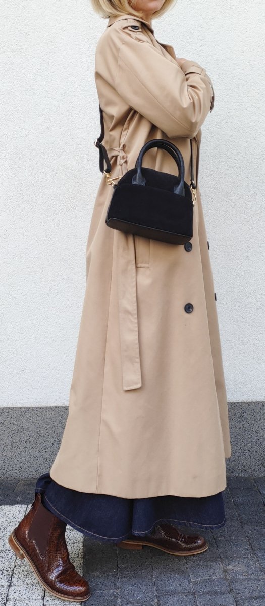 MINI Zamszowy czarny kuferek Laura Biaggi