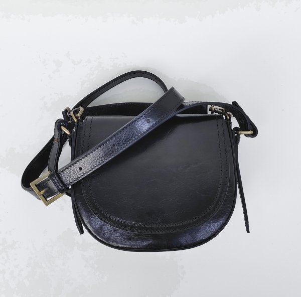 Czarna klasyczna listonoszka skóra naturalna Vera Pelle