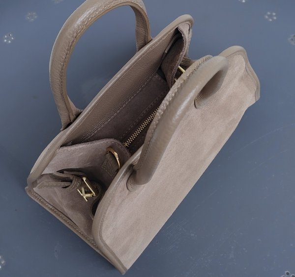Zamszowa torebka kuferek skóra naturalna beżowa dark taupe