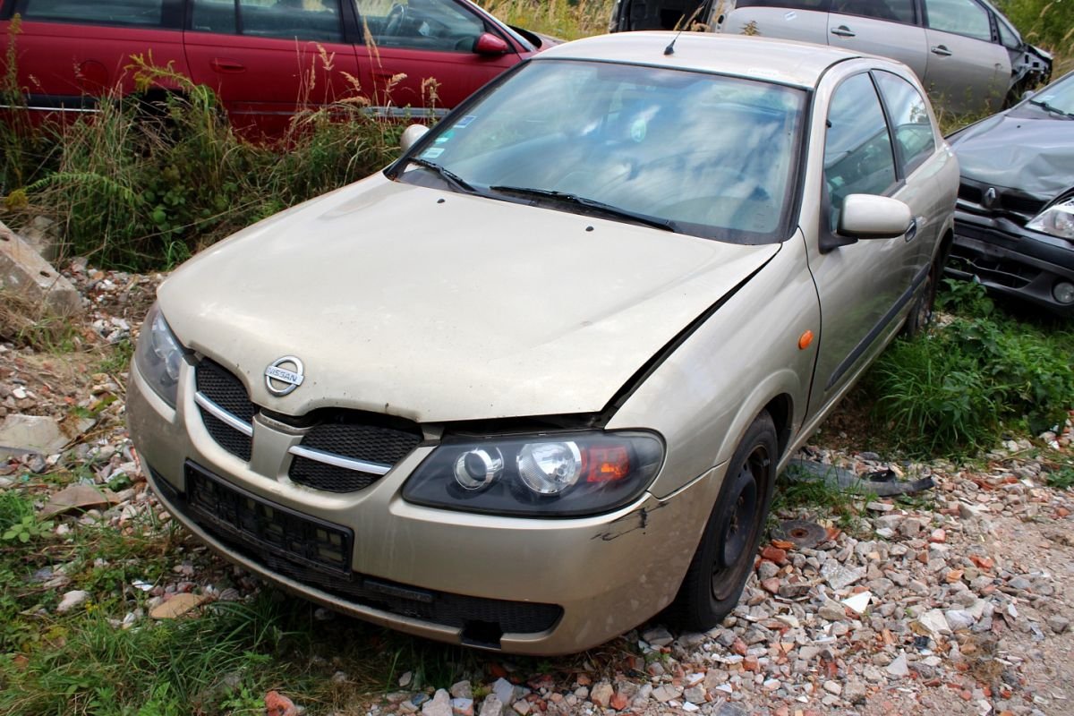 Бампер almera n16