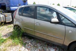 Drzwi przód prawe Mitsubishi Colt VI Z30 2007 Hatchback 5-drzwi (Kod lakieru: A98)
