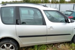 Szyba drzwi tył prawa Skoda Roomster 5J 2007 (2006-2010) 
