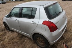 Drzwi tył lewe Suzuki Swift 2007 1.3DDiS Z13DT Hatchback 5-drzwi
