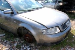 Lusterko prawe Audi A4 B6 2002 Kombi (kod lakieru: LY7Q)