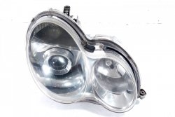 Reflektor przód prawy Mercedes C-Klasa W203 2000-2003 (soczewka)