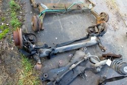 Belka zawieszenia tył Hyundai i20 PB 2010 1.2i G4LA Hatchback 5-drzwi (tarcze, abs)