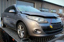 Błotnik przód prawy Renault Megane III 2009  (2008-2012) Kombi (TEKNG)