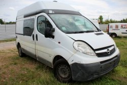 Zwrotnica przód prawa Opel Vivaro A X83 Lift 2009 2.0CDTI M9R782 Bus